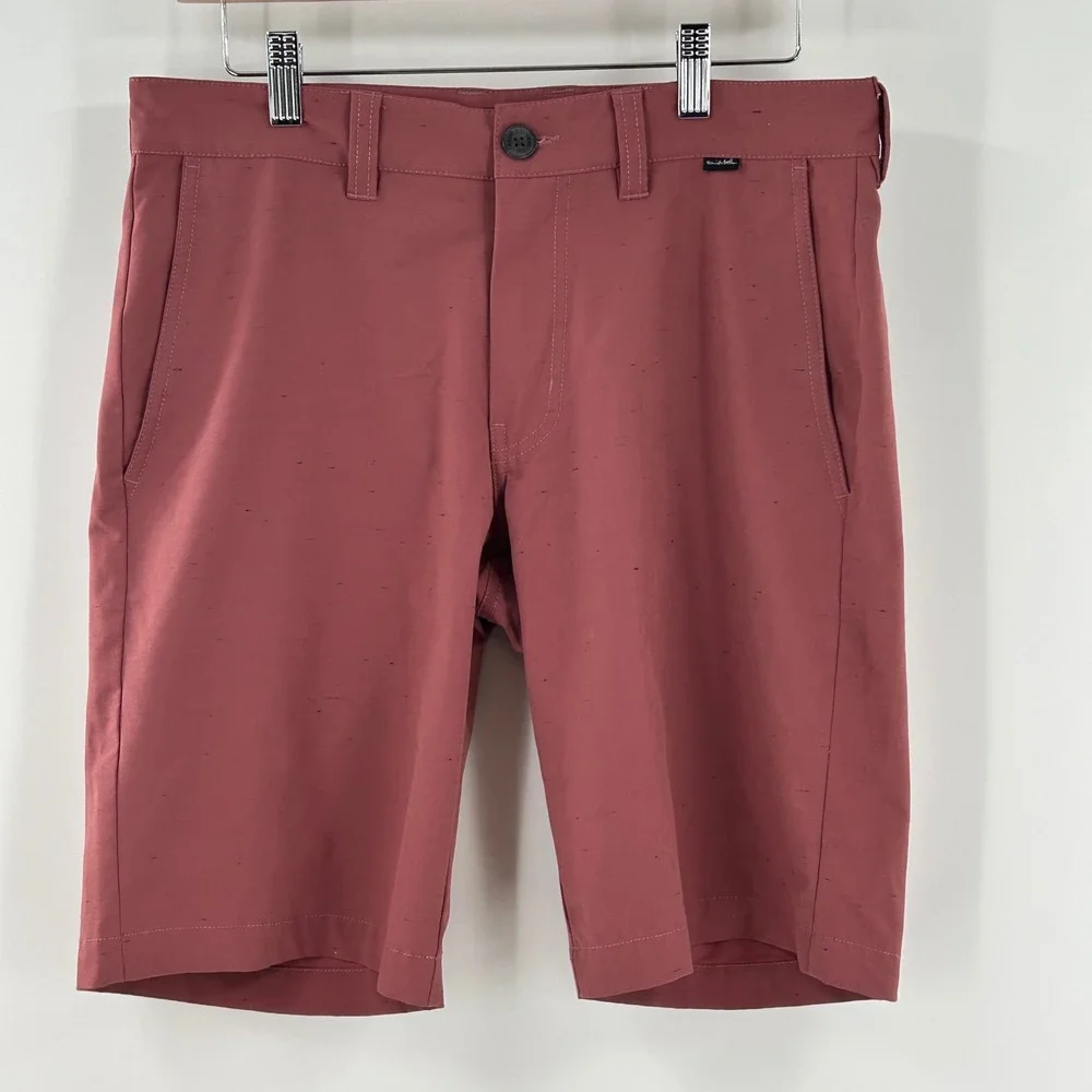 TravisMathew Golf Shorts Mens 30 Salmon Pink Stretch Performance Flat Front